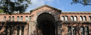 University of Southern California USC_Stoops_Hall_01 slider
